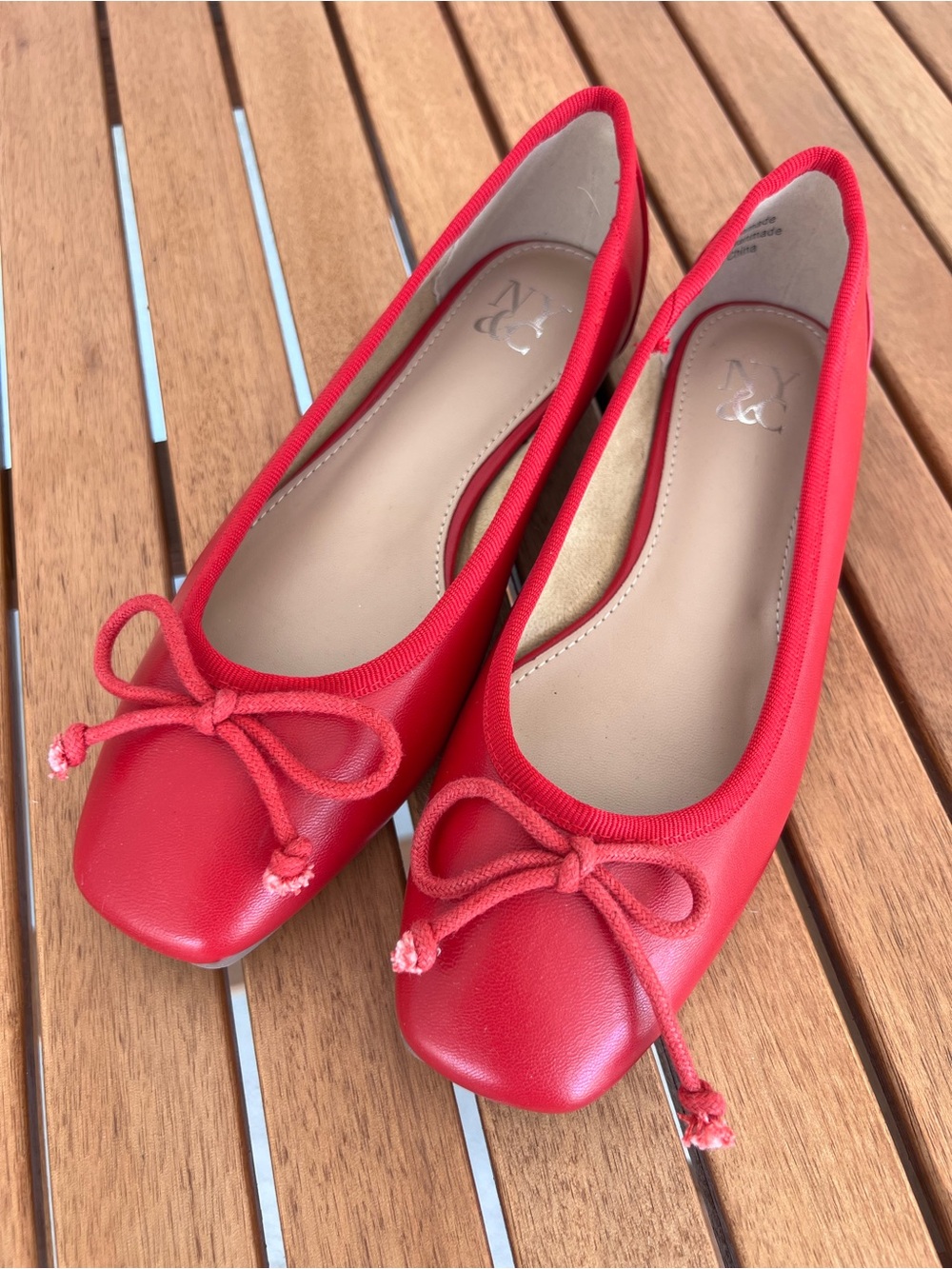 NY&C New York & Company NWOT Women’s Red Ballet Flats with Bow Detail Size: 6